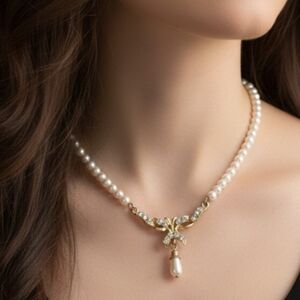 Vintage 90s Hollywood Regency Style Goldtone Faux Pearl & Rhinestone Y-Necklace